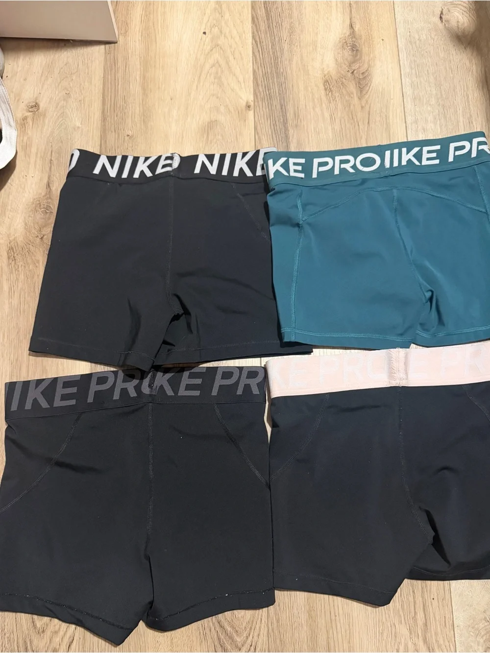 Nike Pro Women’s Performance Shorts bundle Medium